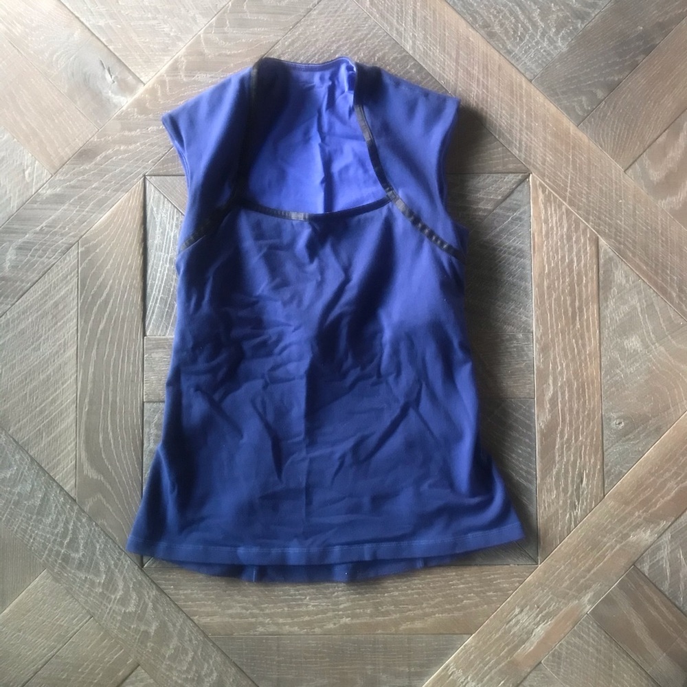 LULULEMON Blue Top
